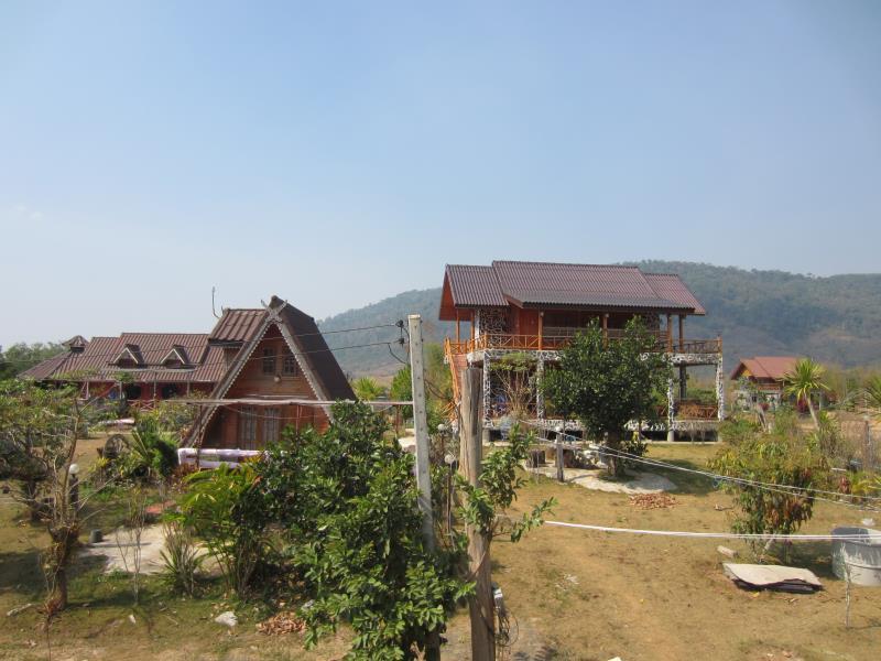 Nidahommok Hotel Ban Pa Daeng  Bagian luar foto